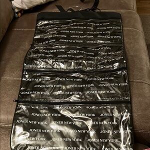 Jones New York Travel Organizer